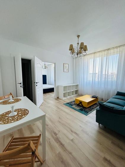 Apartament cu 2 camere semidecomandat, mobilat în Gara de Nord