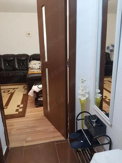 Inchiriere garsoniera, zona Dovali - 5