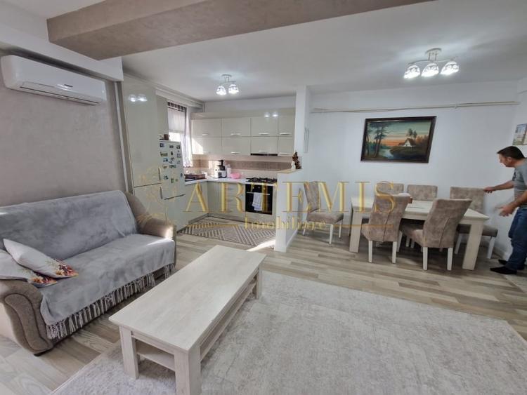 Apartament de 3 camere, decomandat, 76 mp., zona Calea Moldovei - 2