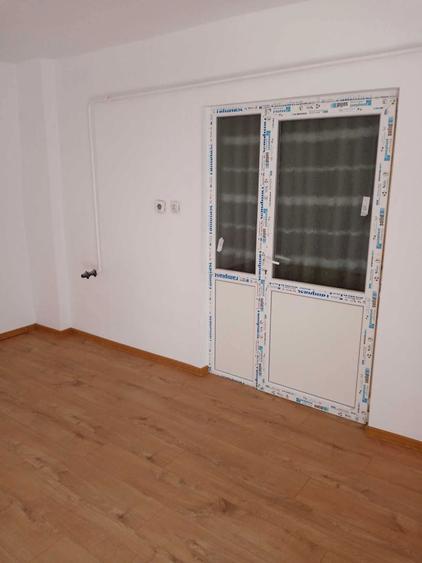 Casa de vanzare , zona pod Brailita - 8