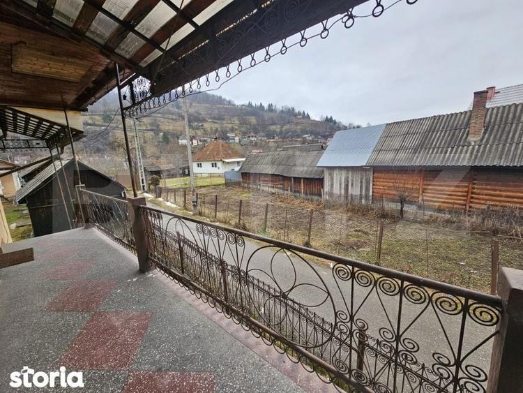 Casa spatioasa cu priveliste spre munte, in Gura Rosiei Rosia Mont - 15
