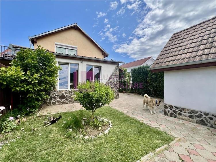 Casa tip duplex de vanzare | pod | garaj | teren 403 mp