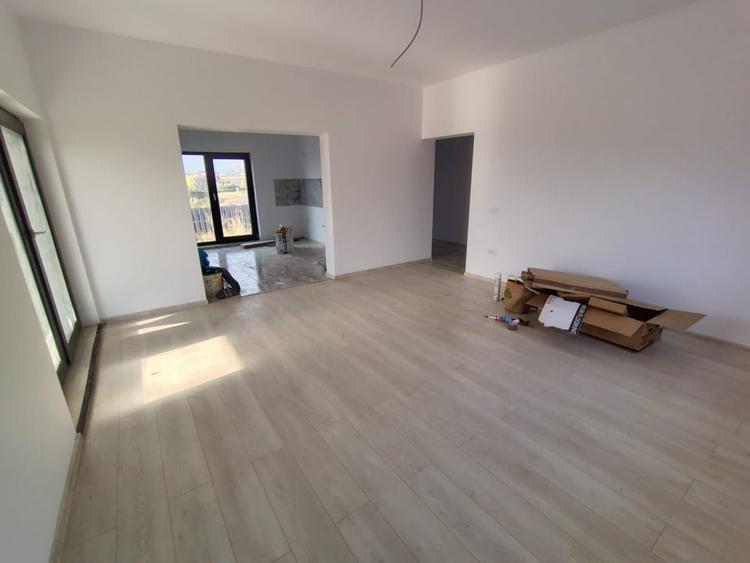 Vorovesti-Casa individuala cu 4 camere, plan parter - 2