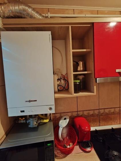 Vând apartament 3 camere semidecomandat 55mp izolat gaze et3 str.Aleea Farului h - 11