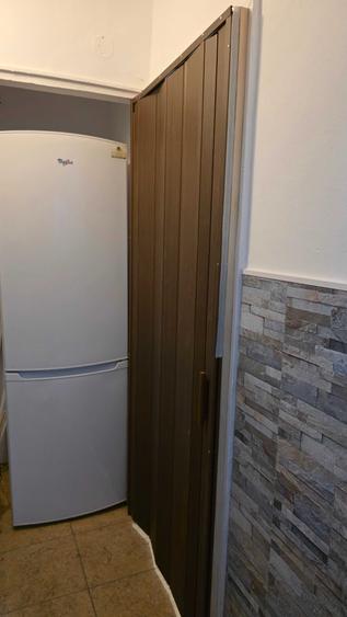 Inchiriez apartament cu 3 camere in zona centrala - 3