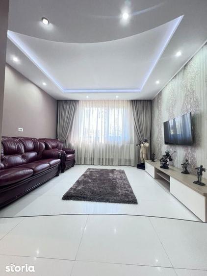 Vila Superba pentru 2 familii /9 Camere /Curte 721 - 19