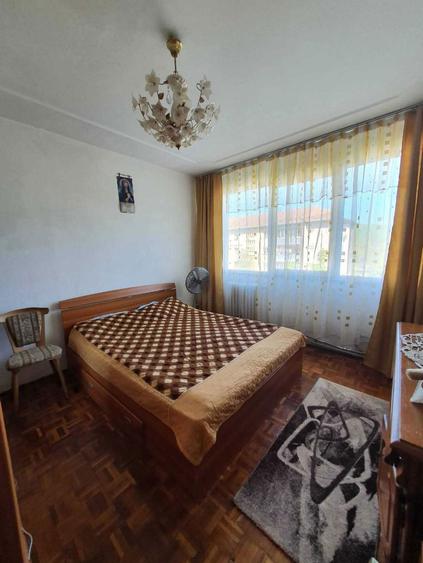 Vand apartament 3 camere vedere la Dunare - 2