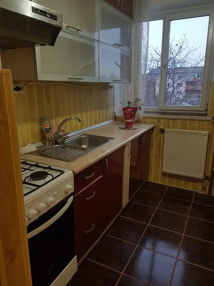 Apartament doua camere, etaj 3, mobilat si utilat, CT, langa biserica Precista - 6