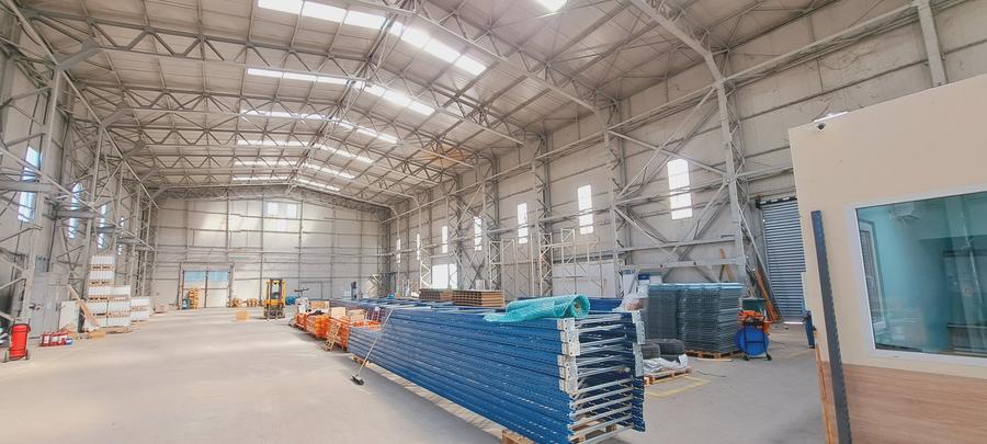 Bulevardul Basarabia, hala 1500 mp + 1000 mp platforma - 2