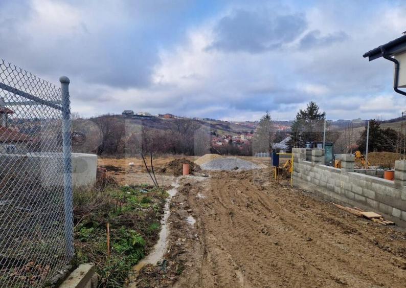 Teren intravilan de vanzare, 975 mp, zona Spitalul Jude?ea - 11