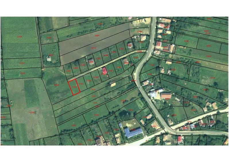 Teren de vanzare suprafata de 700 mp zona Deusu - 2