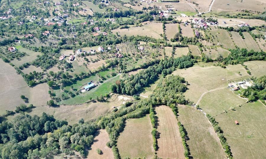 Teren intravilan, priveliste deosebita - 25