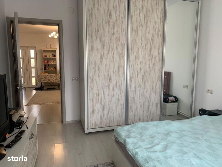 Valul Traian- Casa P+M,5cam 2bai 400 mp gaz pret.160.000 euro - 8
