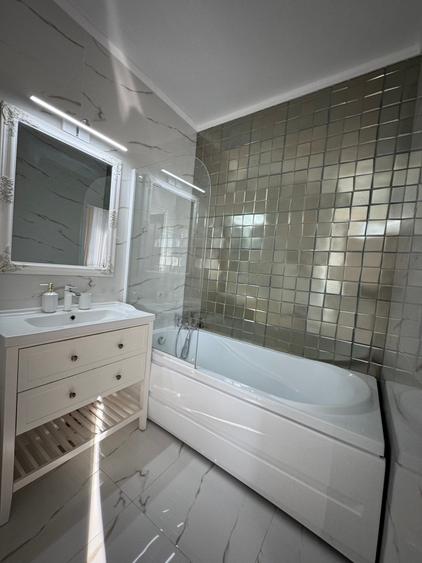 Superb!  4 camere cu vedere la mare, mobilat si utilat, confort lux - 24