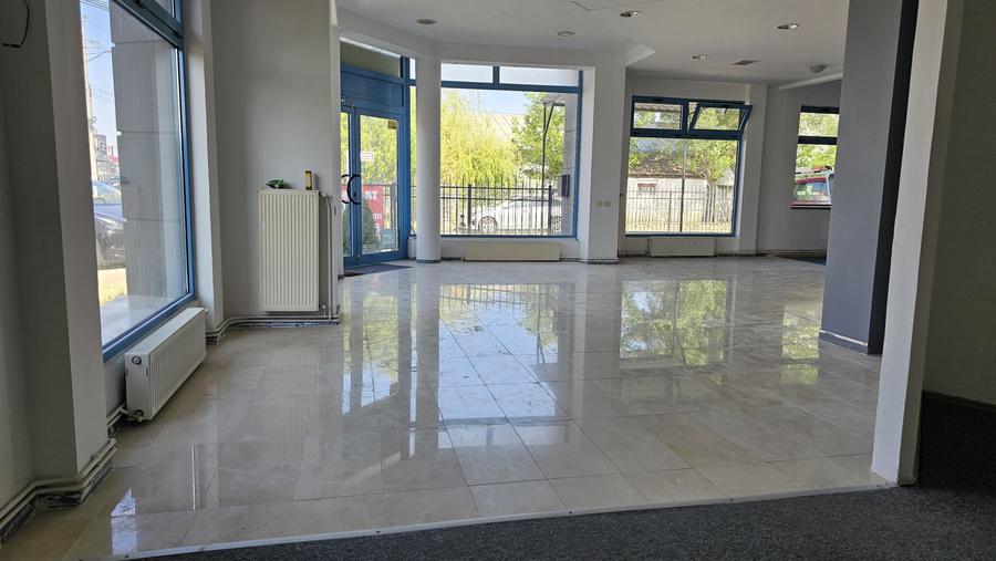 Spațiu comercial cu birouri de inchiriat 200 mp cu vad stradal - 3