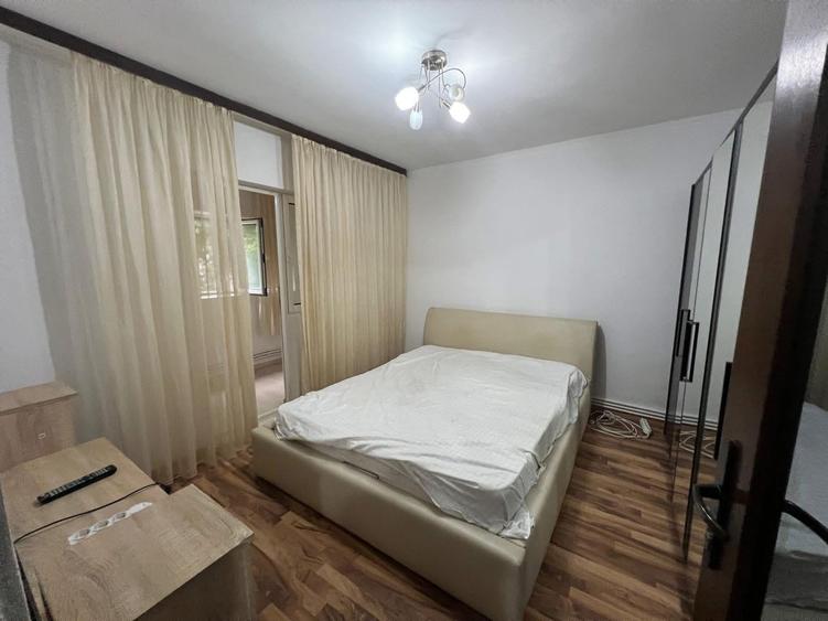 Apartament 2 camere etaj 2/4 -50 mp Zona Piata Moldovei - 3