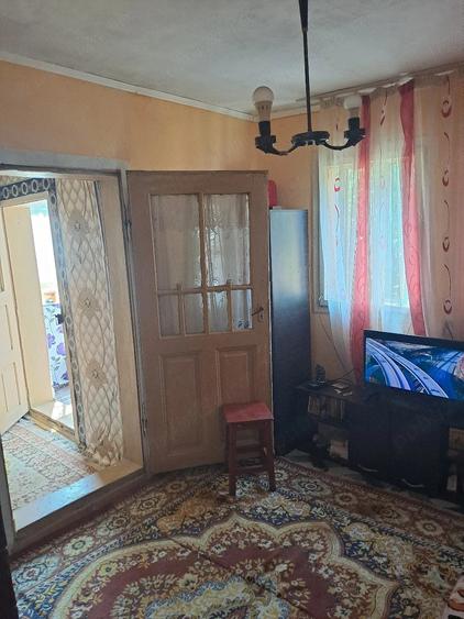 vand casa 1400 de metri - 2