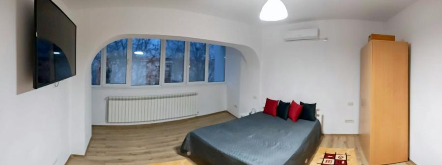 Apartament de închiriat cu 3 camere - cartier Tiglina 2 - 2