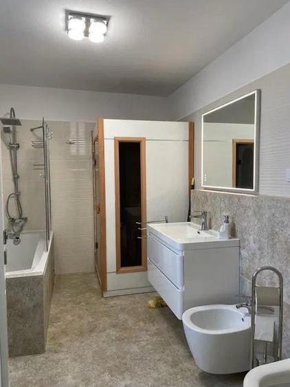 Casă individuală cu 4 camere cu Teren 450 Mp în Calea Dumbrăvii