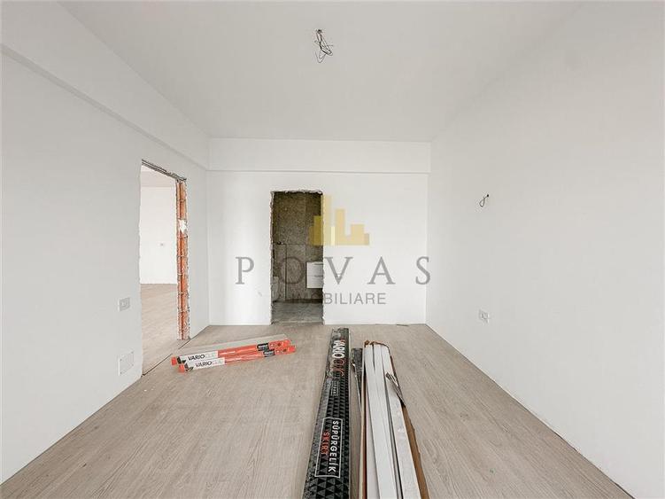 Casă individuală cu 4 camere cu Canalizare în Tunari