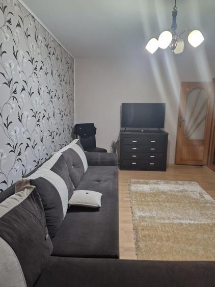 Apartament cu 2 camere decomandat în Școlilor