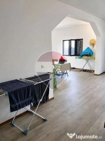 Casă cu 4 camere cu Teren 500 Mp în Mândrești-Munteni