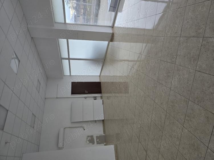 Spațiu comercial, de 20 mp, în Dumbrăvița