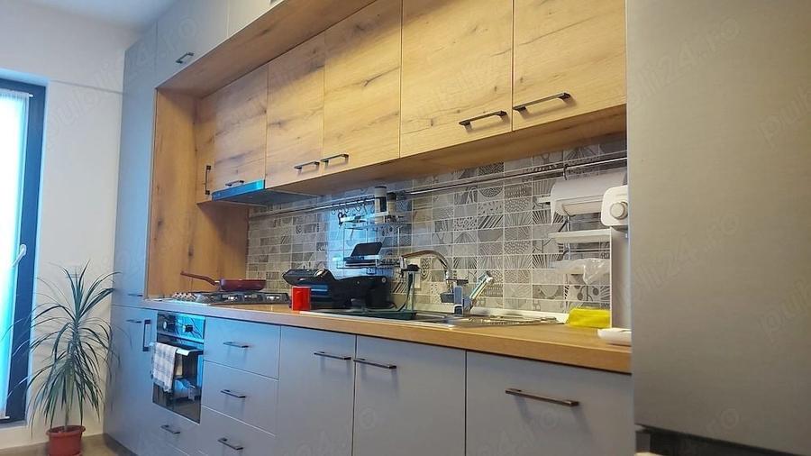 Apartament cu 3 camere decomandat, mobilat în Militari