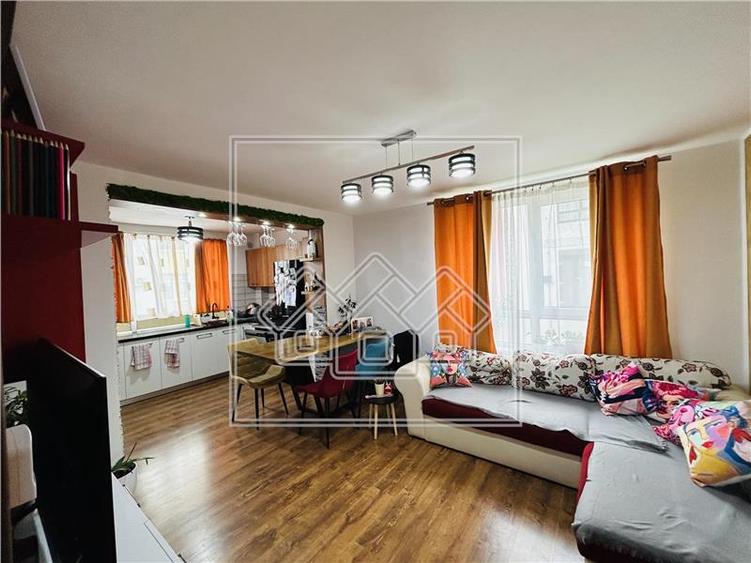 Apartament cu 3 camere nedecomandat în Arhitecților - Calea Cisnădiei