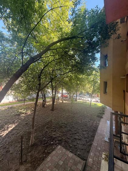 Apartament cu 2 camere decomandat, mobilat în Colentina
