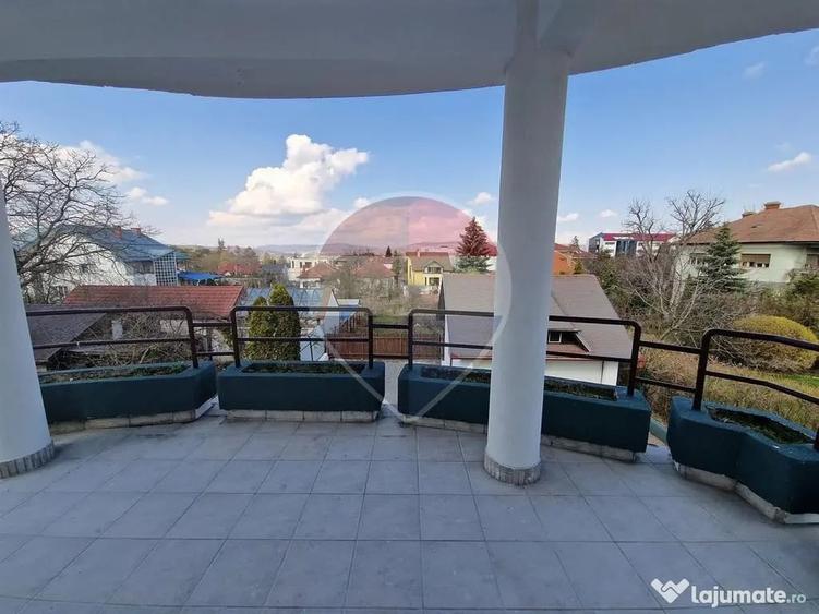Casă cu 3 camere cu Teren 700 Mp în Zorilor