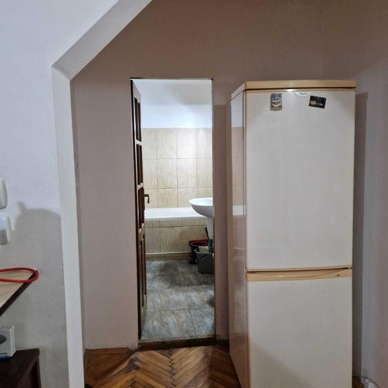 Apartament cu 2 camere decomandat în Steaua