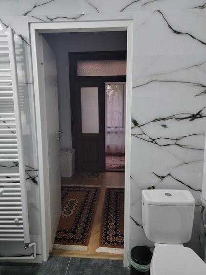 Inchiriez apartament 2 camere la casa - 7