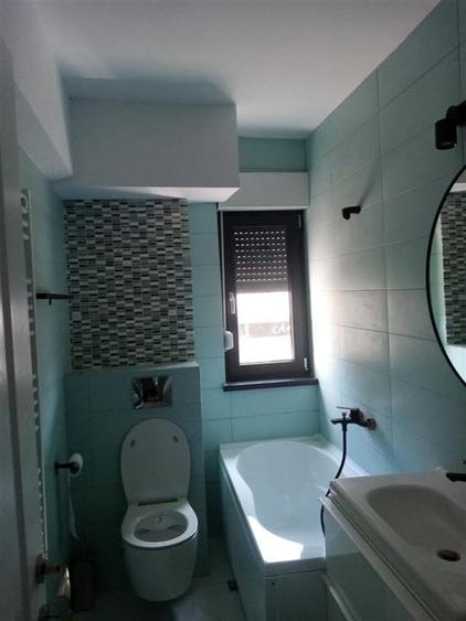 Apartament cu 3 camere semidecomandat, mobilat în 9 Mai