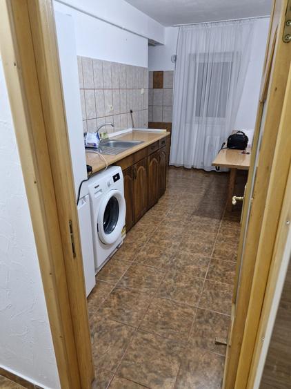 Apartament cu 2 camere semidecomandat în Exterior Vest