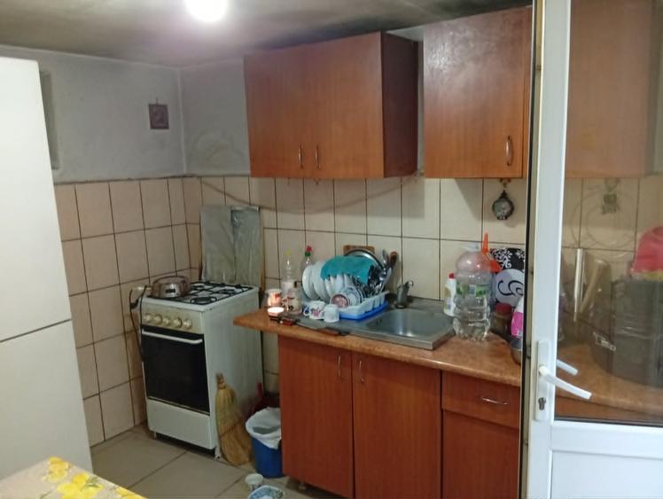 Casă cu 3 camere cu Teren 857 Mp în Ghimpați