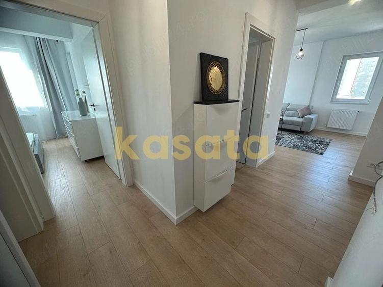 Apartament cu 2 camere decomandat, mobilat în Regie