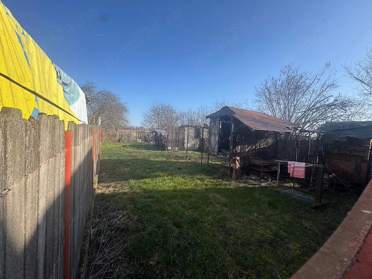 Casă cu Teren 1000 Mp în Dițești