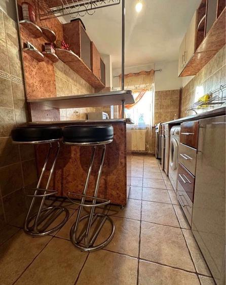 Apartament cu 3 camere decomandat în Păcurari
