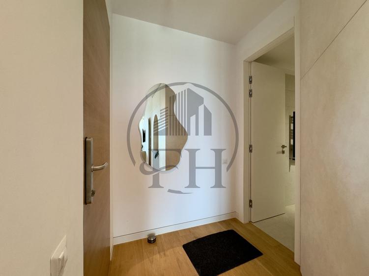 Apartament cu 2 camere semidecomandat, mobilat în Vest