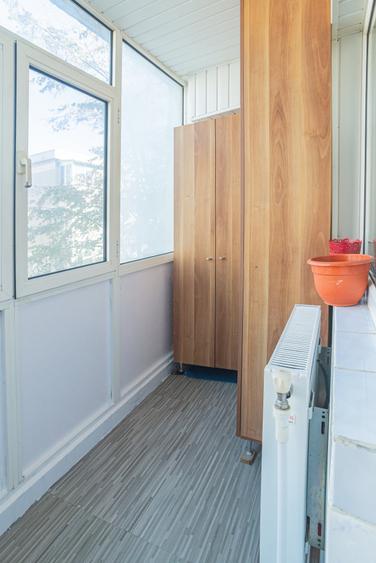 Apartament cu 3 camere decomandat, mobilat în Balada