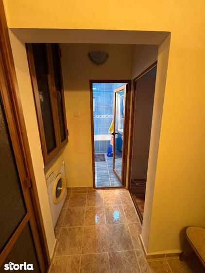 Apartament cu 2 camere, mobilat în Vest