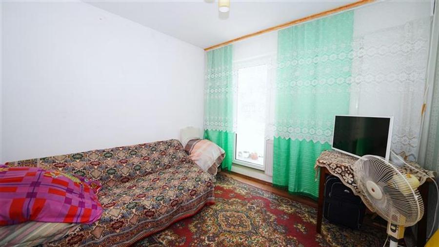 Apartament cu 3 camere decomandat în Rogerius