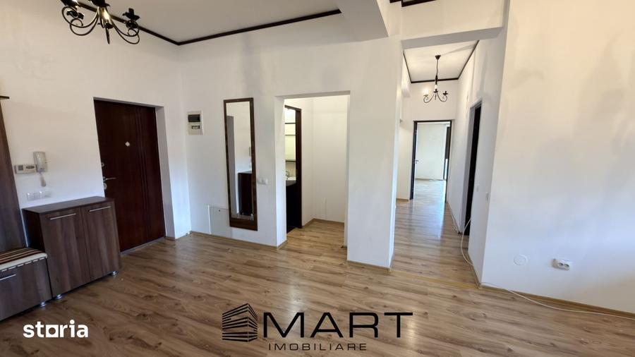 Apartament cu 3 camere în Calea Dumbrăvii