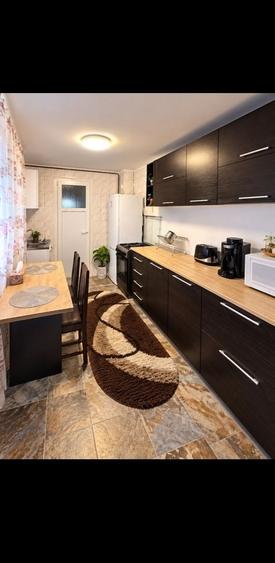 Casă cu 2 camere cu Teren 1000 Mp în Central