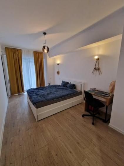 Apartament cu 2 camere semidecomandat, mobilat în Splaiul Independenței