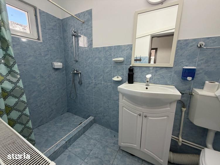 Apartament cu 3 camere decomandat în Obor