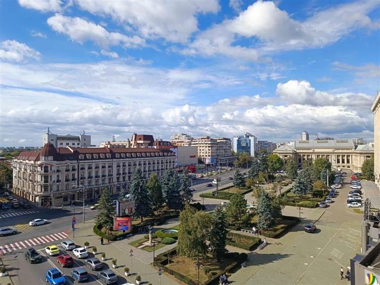 Apartament cu 2 camere decomandat în Ultracentral