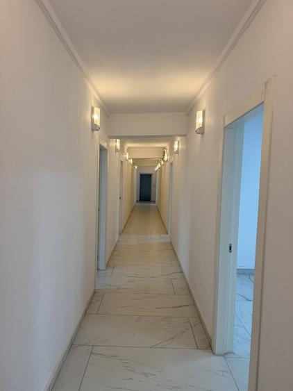 Birou, de 300 mp, în Giurgiului
