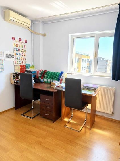 Apartament cu 4 camere decomandat în Chișinau
